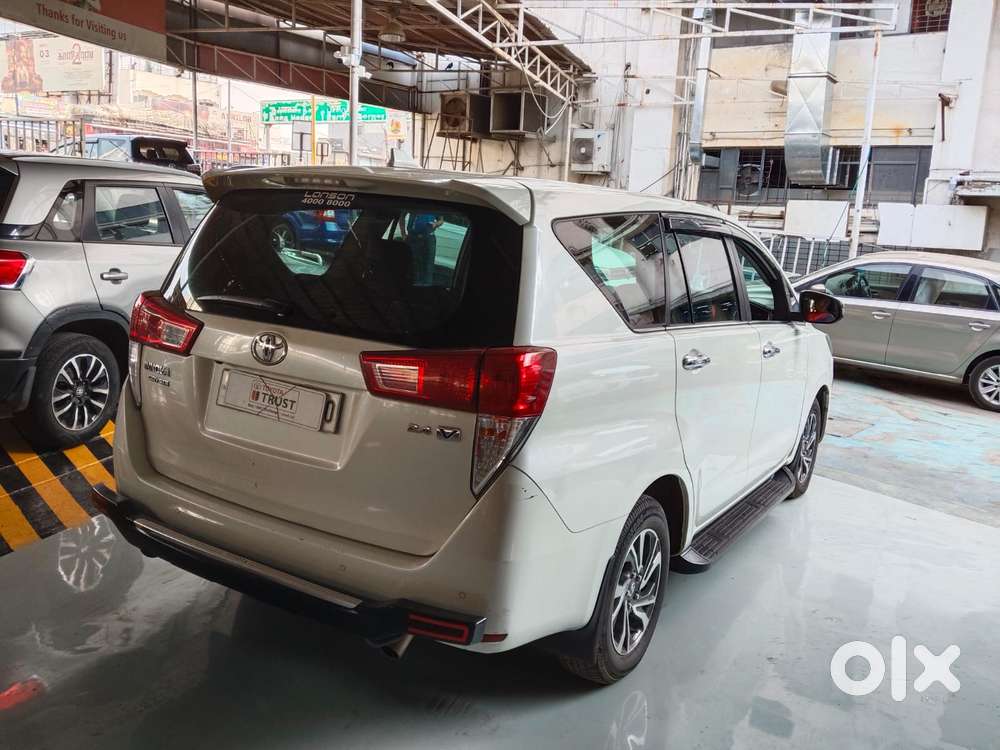 Toyota Innova Crysta