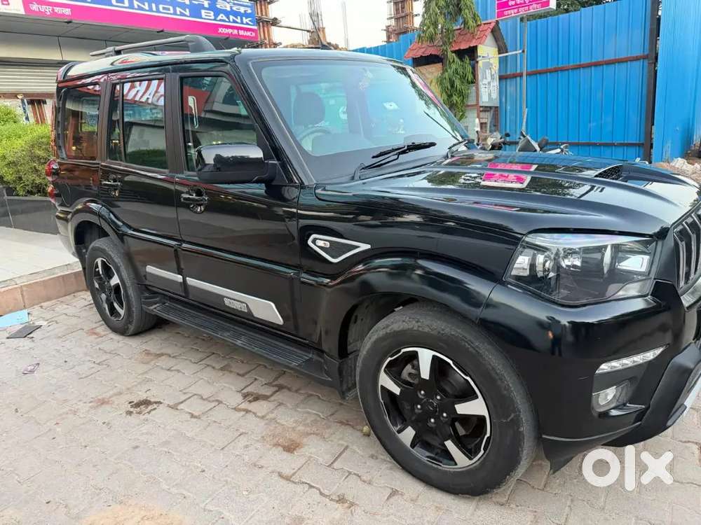 Mahindra Scorpio Classic 2.2 S 2023