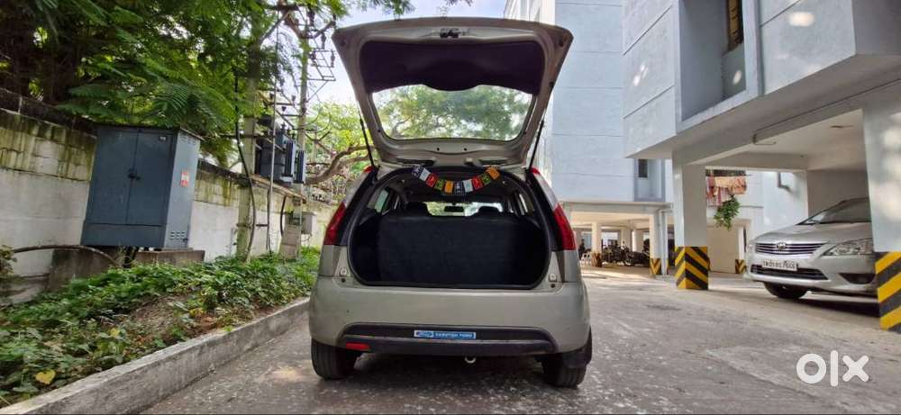 Ford Figo Petrol (2010)