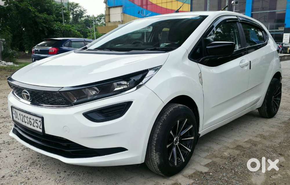 Tata Altroz 1.2 Xe, 2020, Petrol