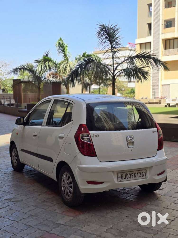 Hyundai I10 Sportz 1.1 Irde2, 2014, Cng & Hybrids