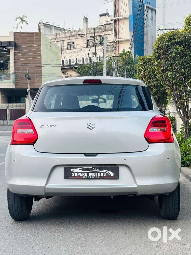 Maruti Suzuki Swift Vxi + Manual, 2023, Petrol