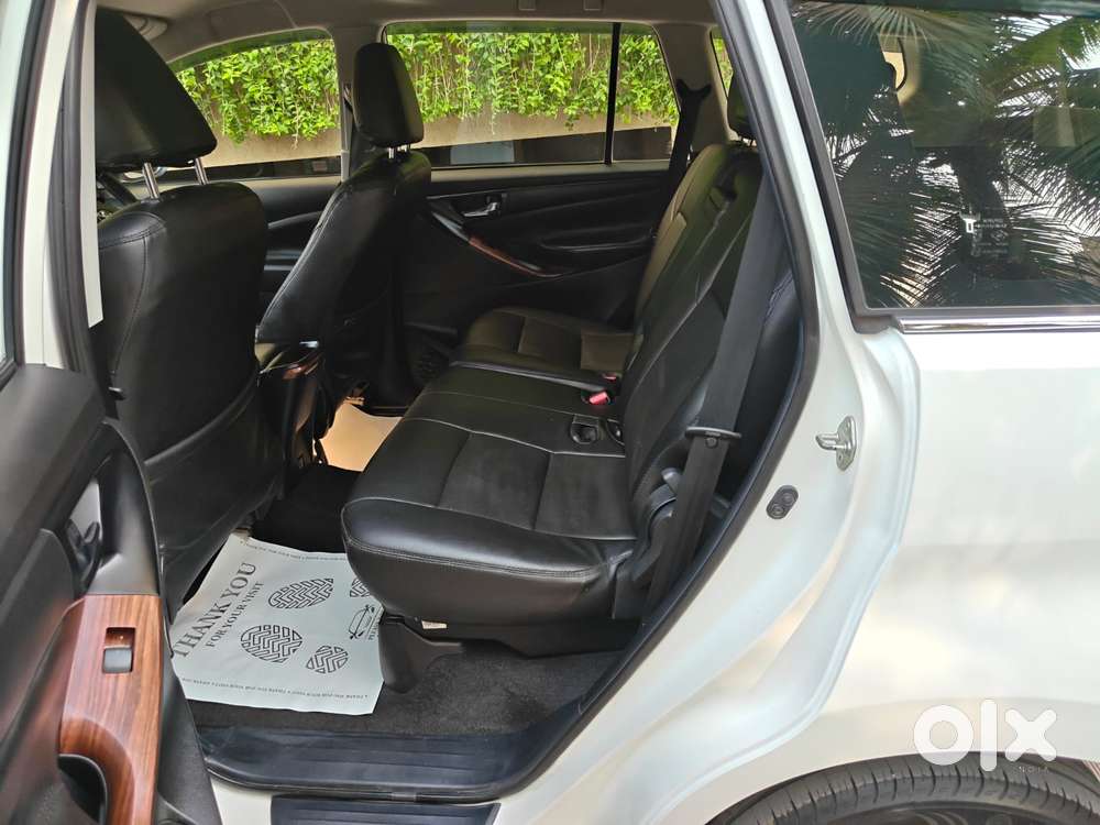 Toyota Innova Crysta [2020-ongoing] 2.4 Gx At 8 Str, 2020, Diesel