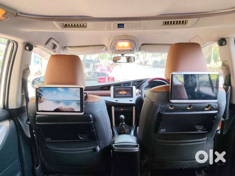 Toyota Innova Crysta 2.4 V 7 Str, 2016, Diesel