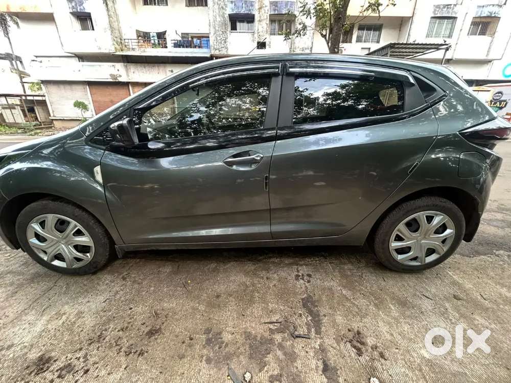 Tata Altroz Petrol 2023