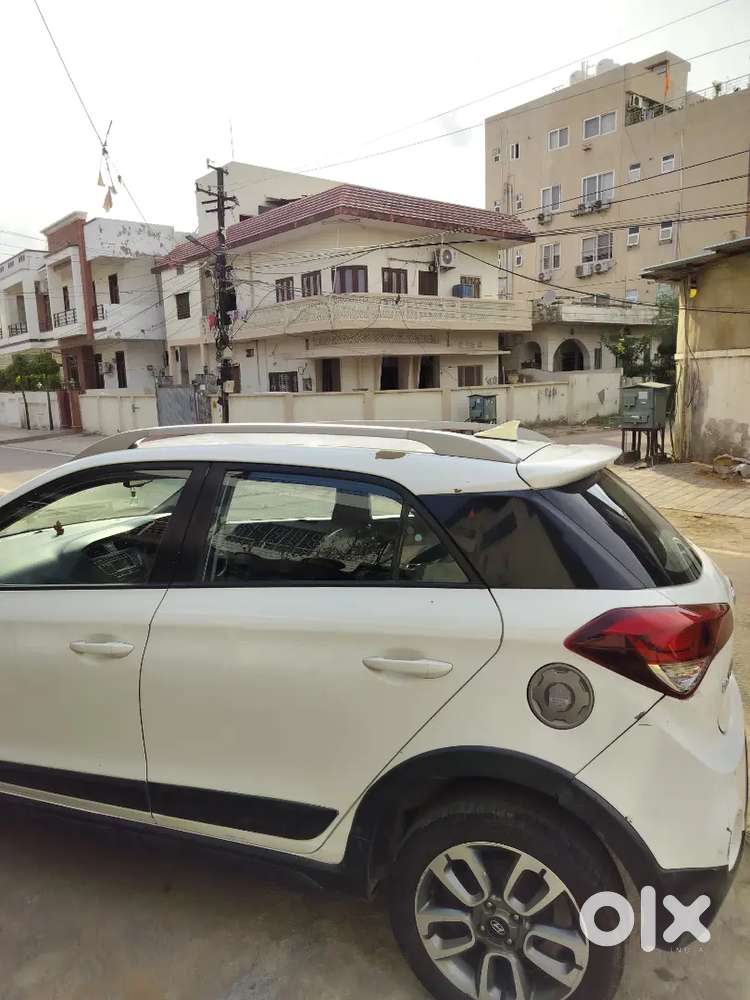 Hyundai I20 Active 2015 Diesel 110000 Km Driven