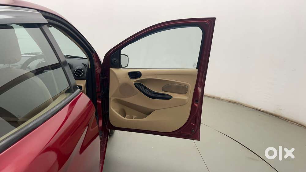 Ford Figo Aspire Titanium, 2017, Petrol