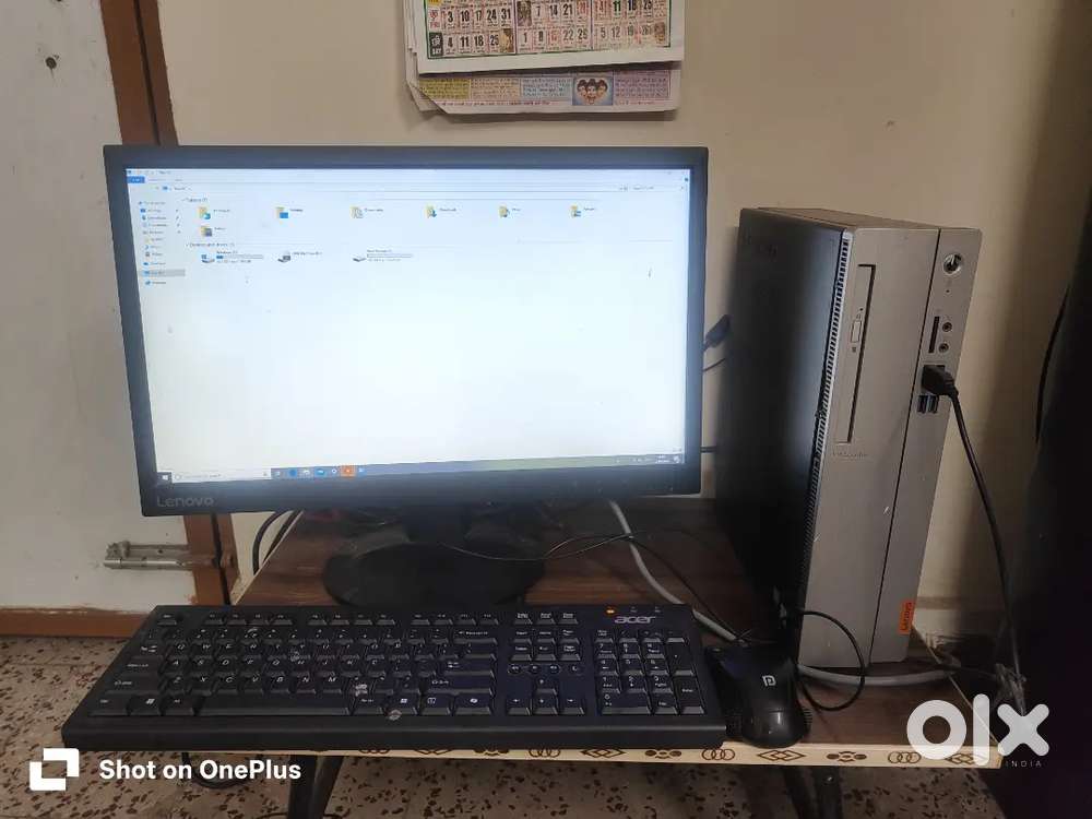 7 th gen original Lenovo 4Gb ddr4, 1TB hdd desktop computer monitor CP