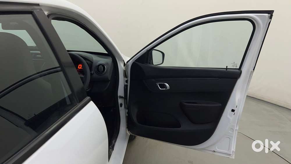 Renault Kwid 2019-ongoing 1.0 Rxt Amt (o), 2019, Petrol