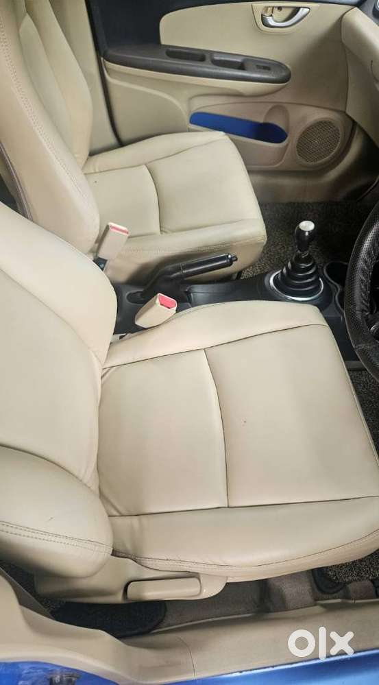 Honda Brio V Mt, 2012, Petrol