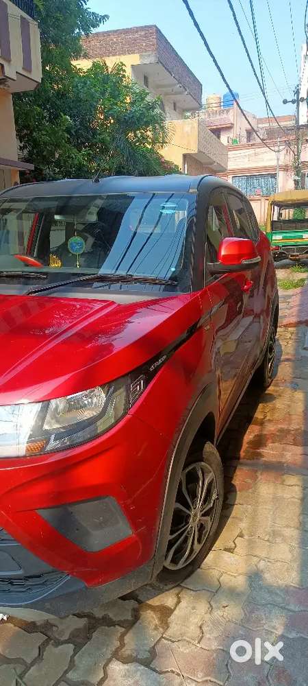 Mahindra Kuv 100 Nxt K6+