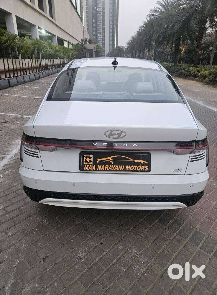 Hyundai Verna 1.5 Sx Petrol Mt, 2024, Petrol