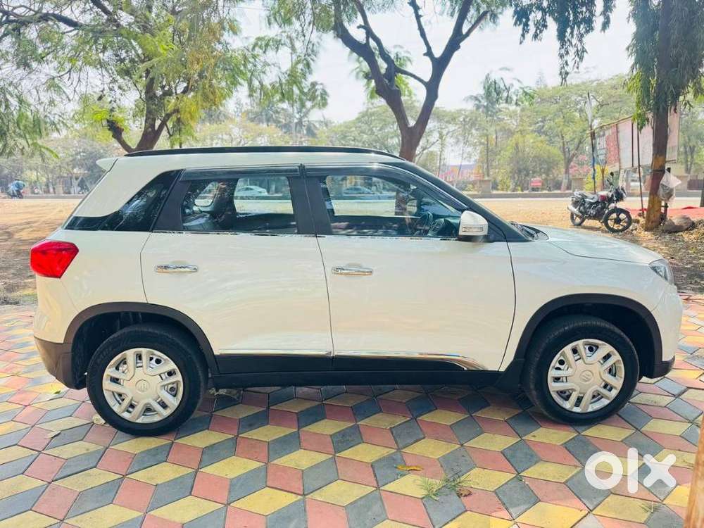 Maruti Suzuki Brezza 1.5 Lxi Smart Hybrid, 2021, Petrol