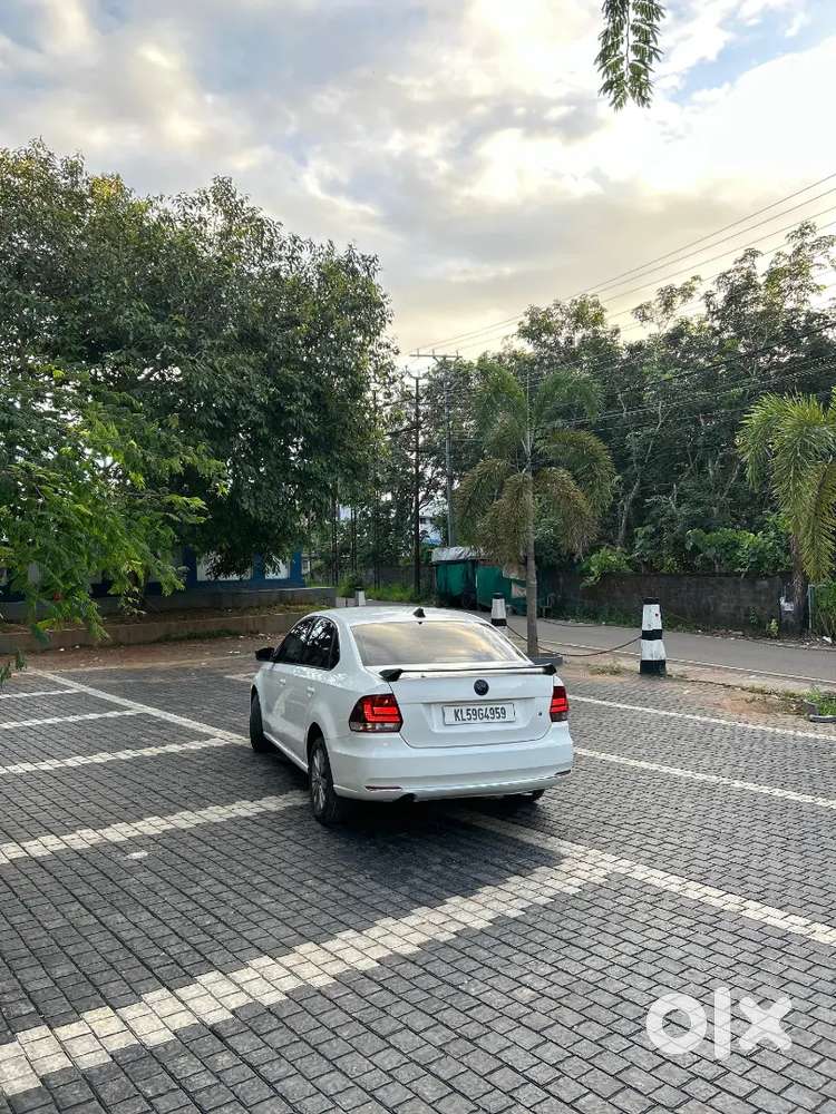Volkswagen Vento Diesel 2013 Manual Highline