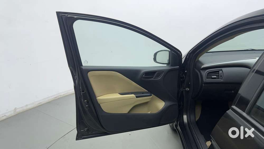 Honda City I-vtec Cvt Zx, 2015, Petrol
