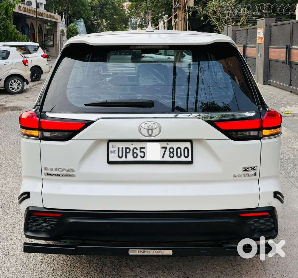 Toyota Innova Hycross 2.0 Zx Hybrid 7 Str, 2023, Petrol