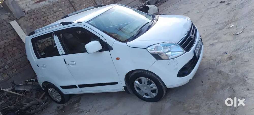 Maruti Suzuki Wagon R 2013 Second-owner Hybrid