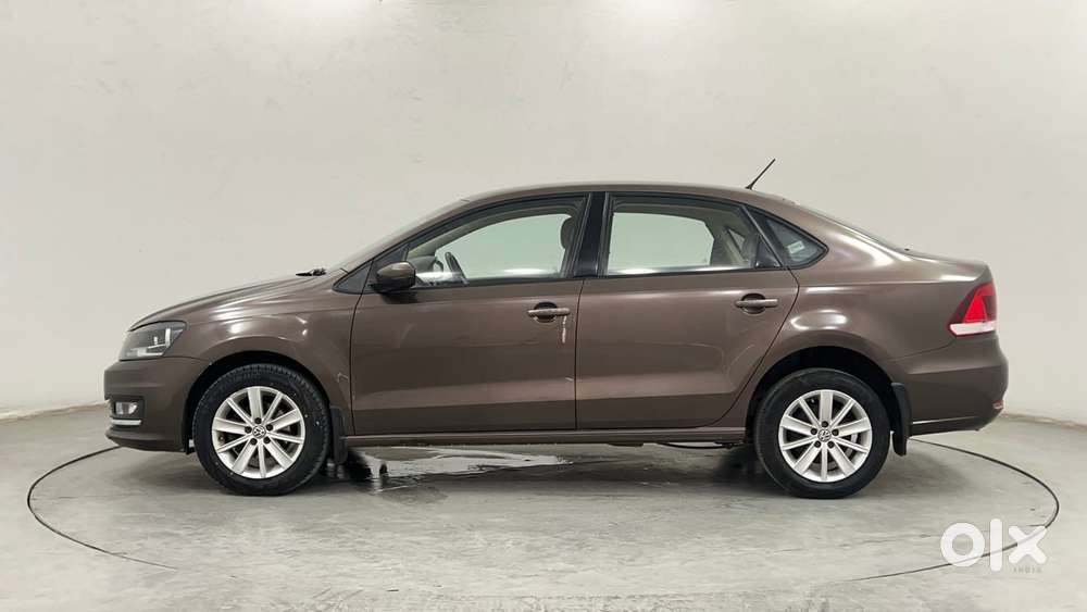 Volkswagen Vento 1.2 Tsi Highline At, 2016, Petrol