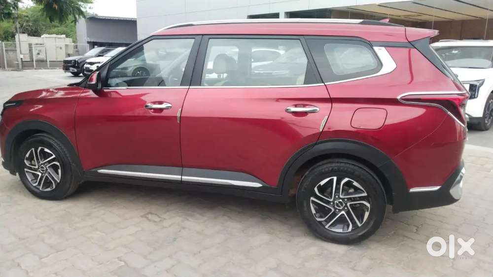 Kia Carens 2023 Diesel 68000 Km Driven