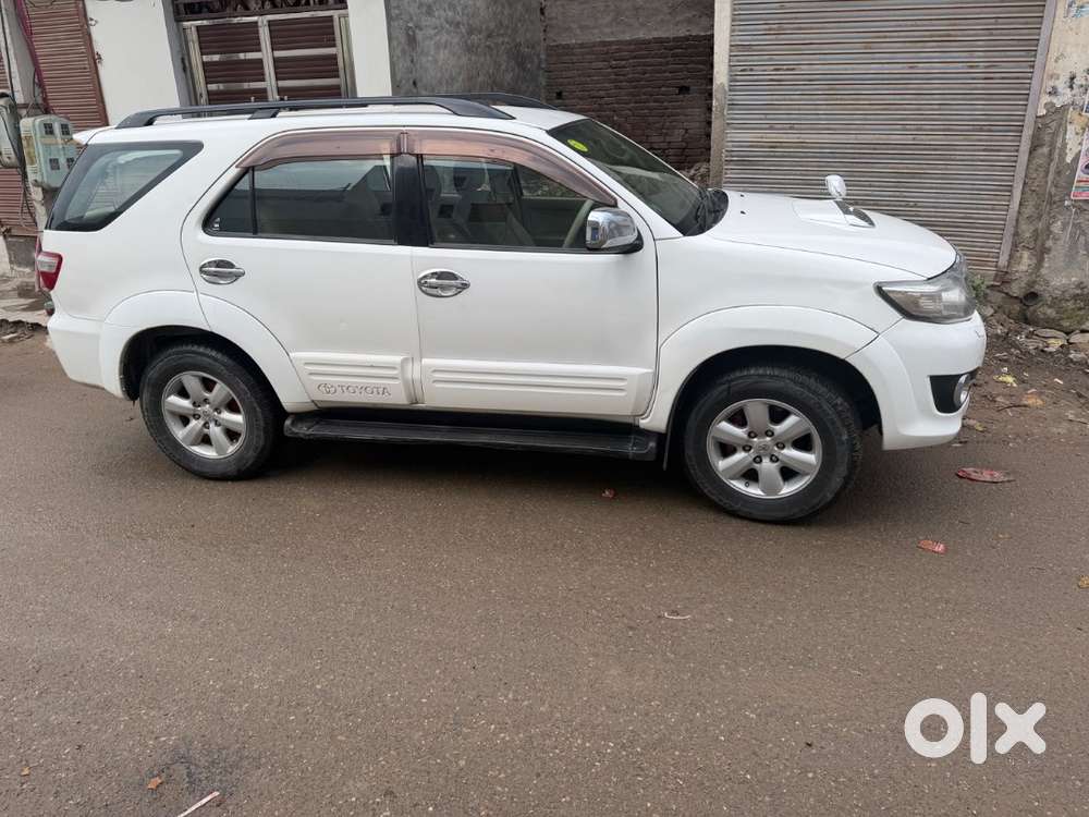 Toyota Fortuner 2011 Diesel Well Maintained
