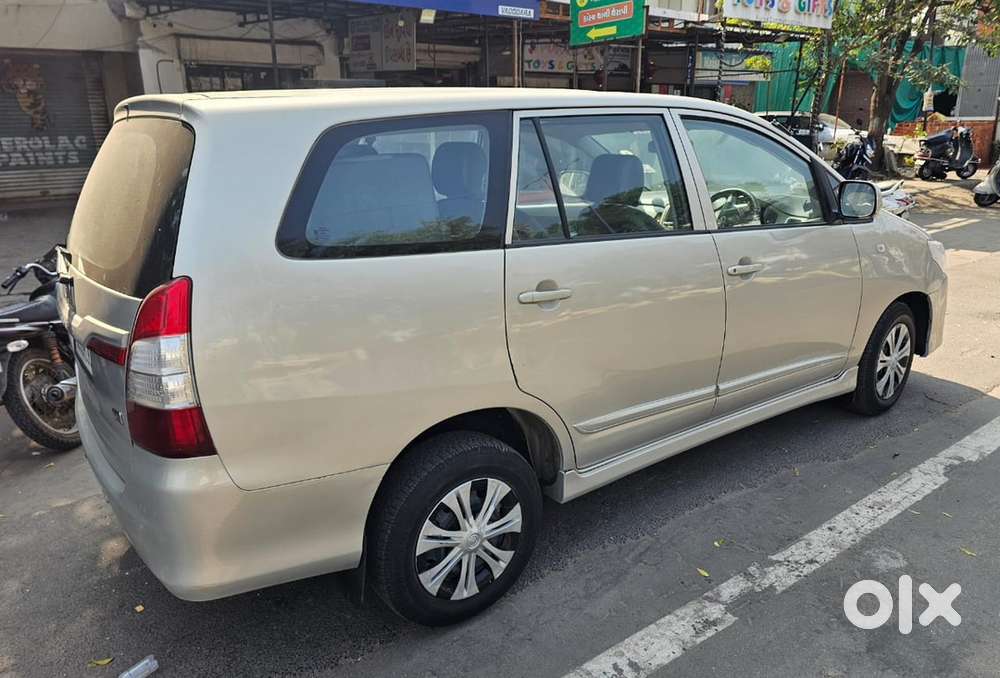 Toyota Innova 2014 Diesel Well Maintained