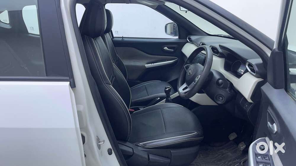 Nissan Magnite 1.0 Xv Executive, 2021, Petrol