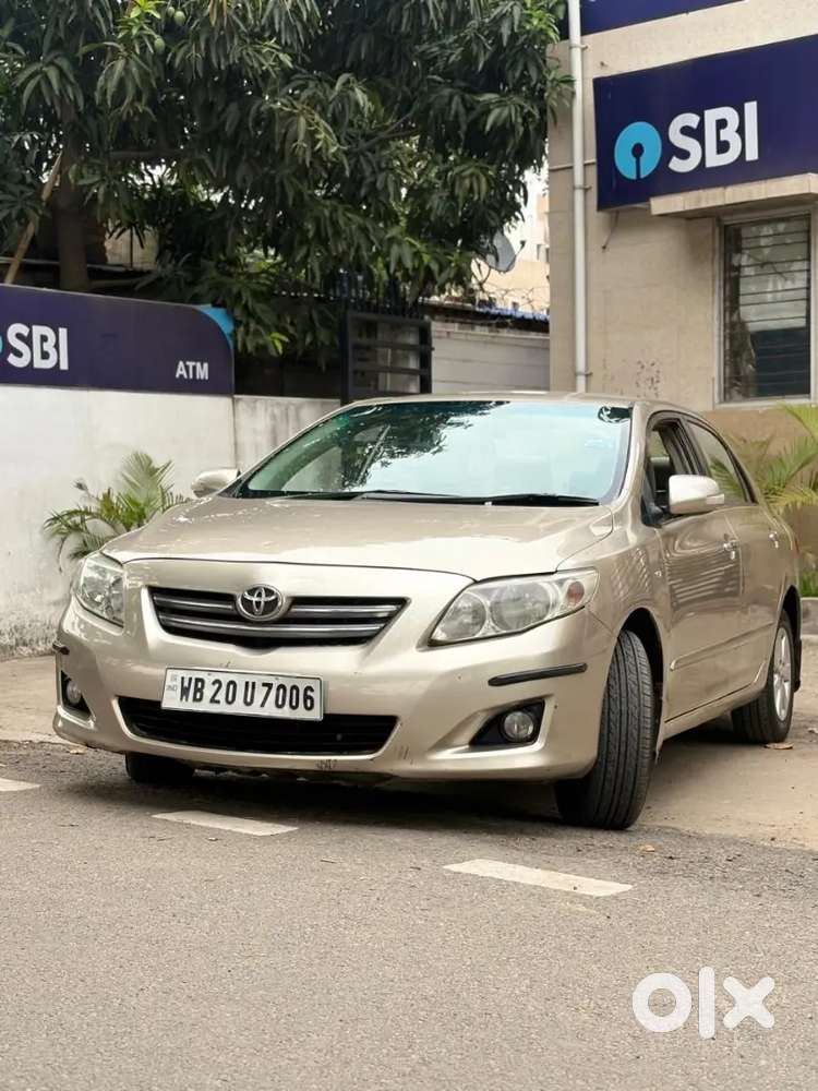 Toyota Corolla Altis 2010