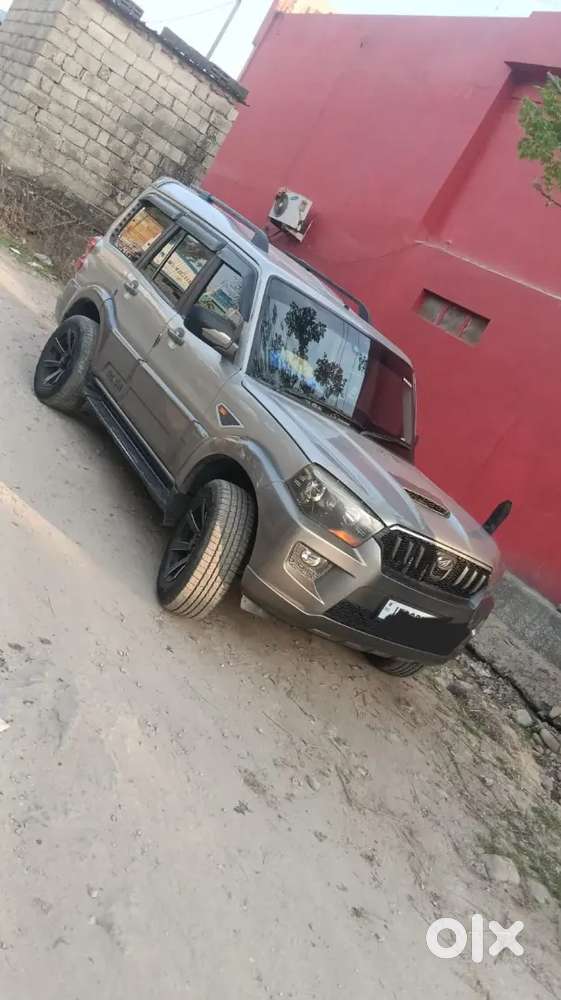 Mahindra Scorpio Classic 2016