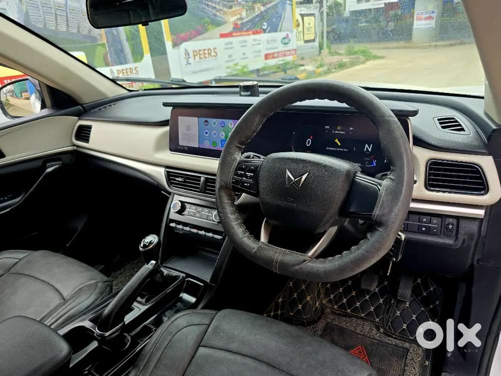Mahindra Xuv700 2022 Petrol Manual