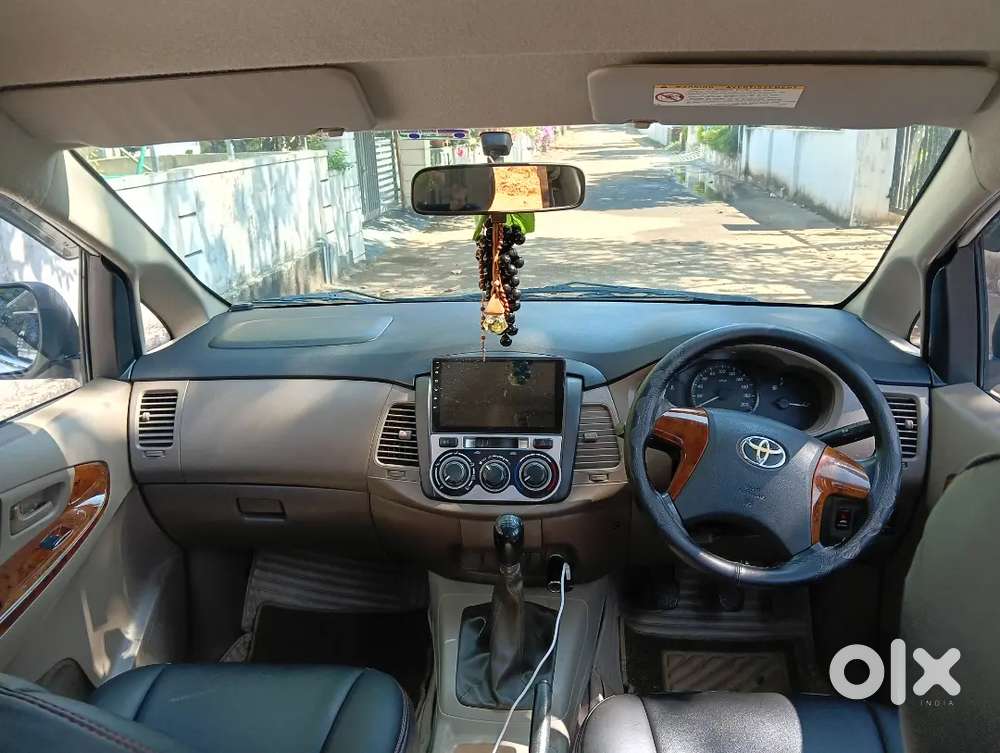 Toyota Innova 2015 Diesel Well Maintained