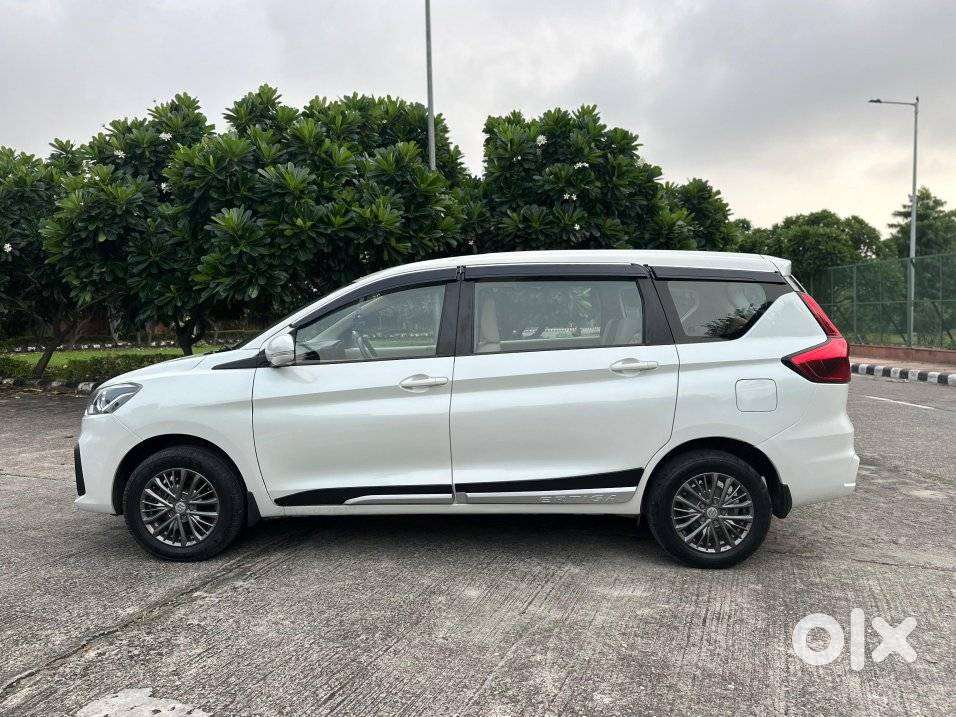 Maruti Suzuki Ertiga Vxi Cng, 2022, Cng & Hybrids