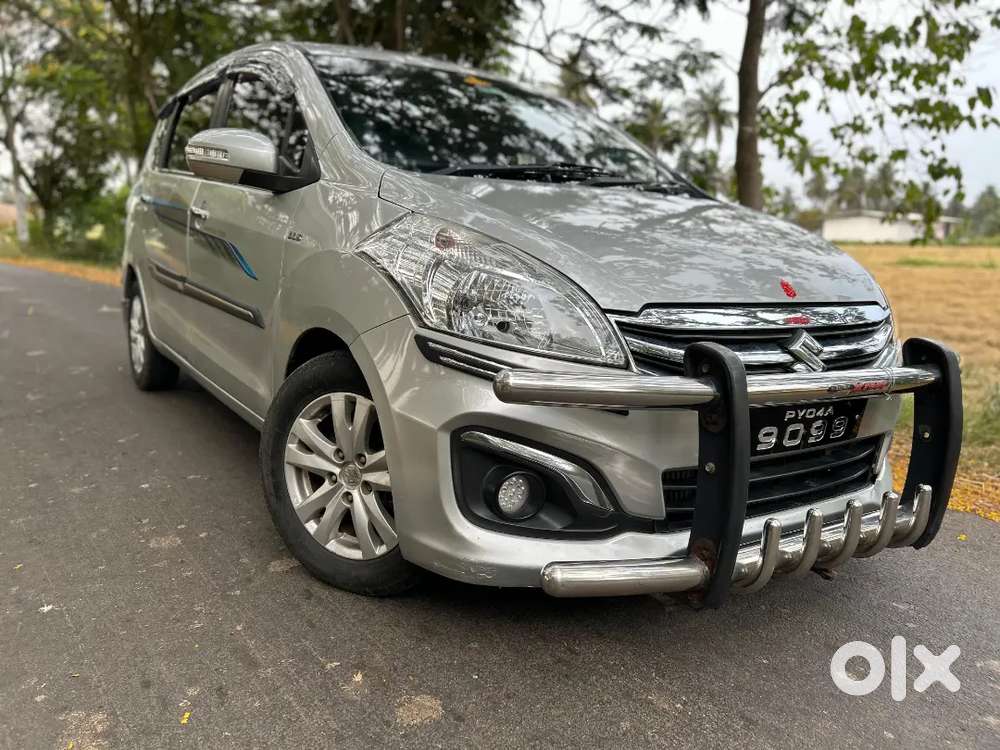 Touch Screen, Reverse Camera,push Button Start,seal Tyres
