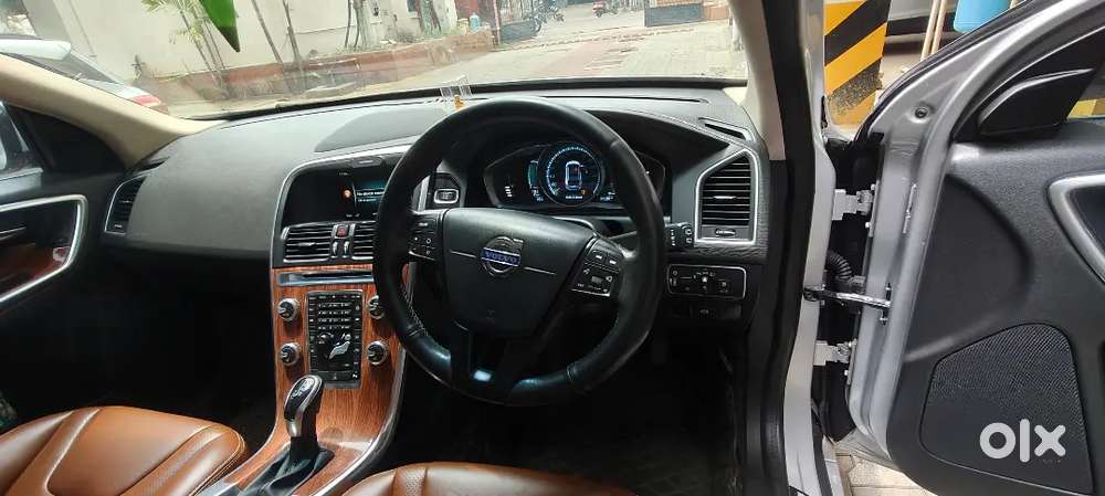 Volvo Xc60 D4 Premium Luxury Suv 2015 Diesel Automatic