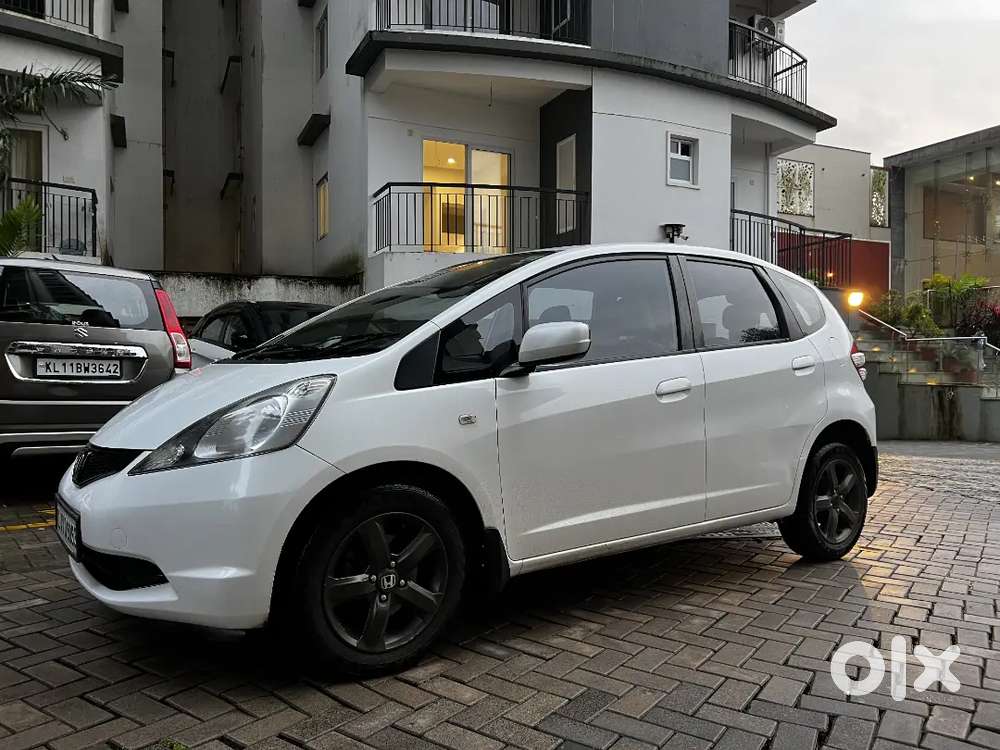 2011 Honda Jazz Full Option  Single Owner  Full Service History