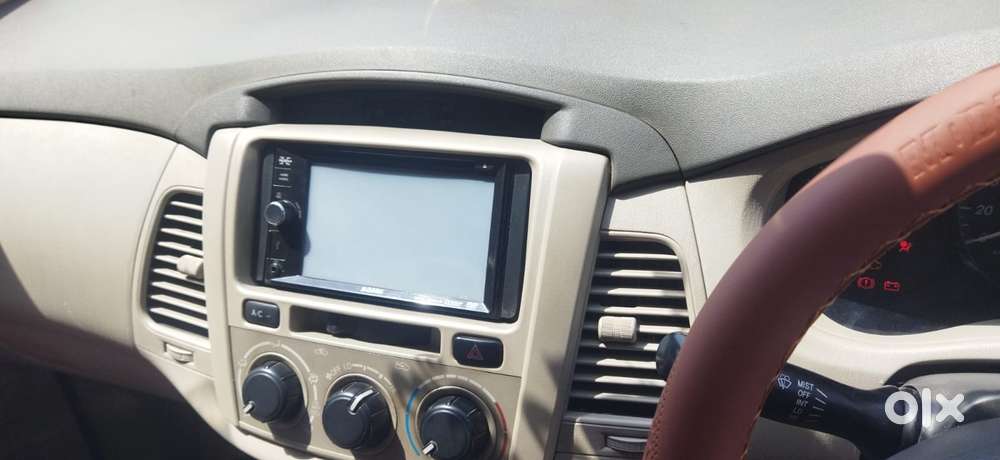 Toyota Innova 2.5 G (diesel) 8 Seater, 2014, Diesel