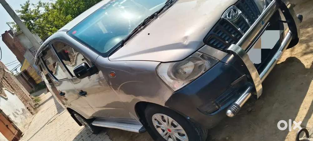 Mahindra Xylo D2 2012
