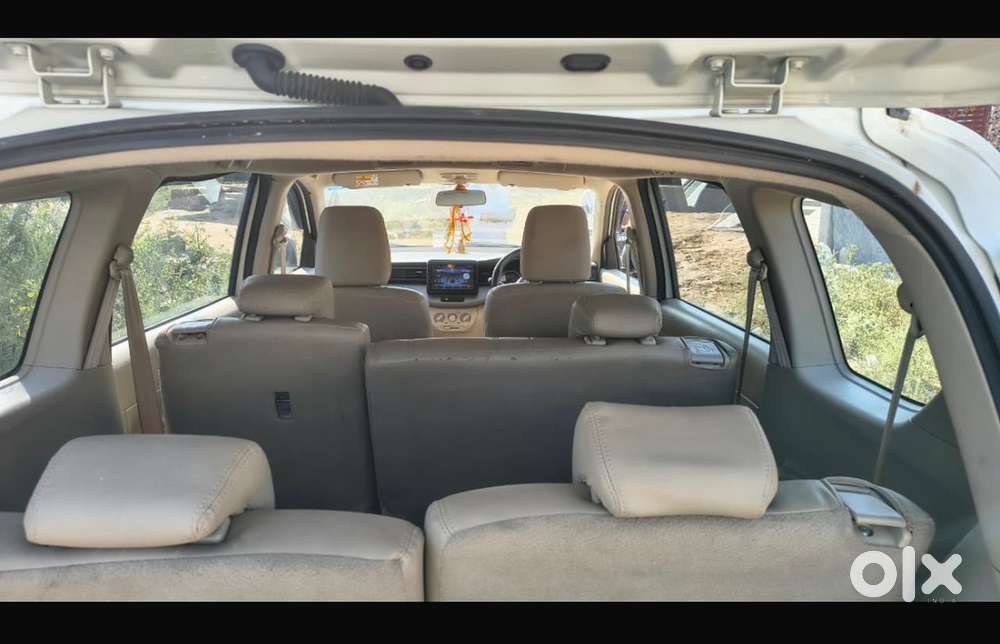 Maruti Ertiga Vxi 2024