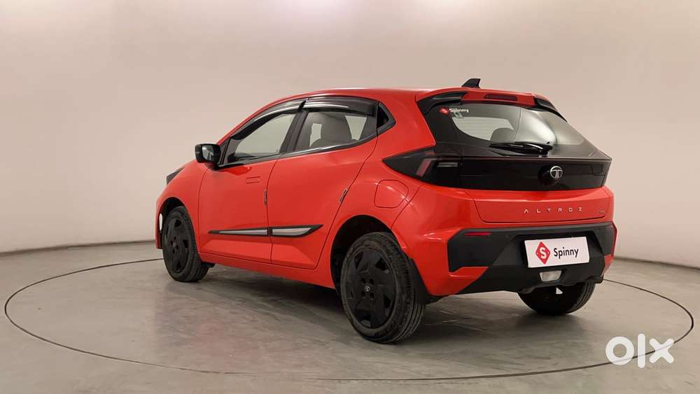 Tata Altroz 1.2 Xza Petrol Dct, 2025, Petrol