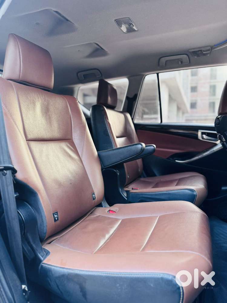 Toyota Innova Crysta 2.8 Zx At 7 Seater, 2019, Diesel