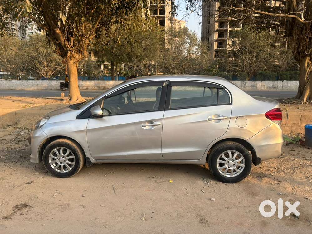Top Model Amaze 2016  Regularly Serviced  Ready To Drive