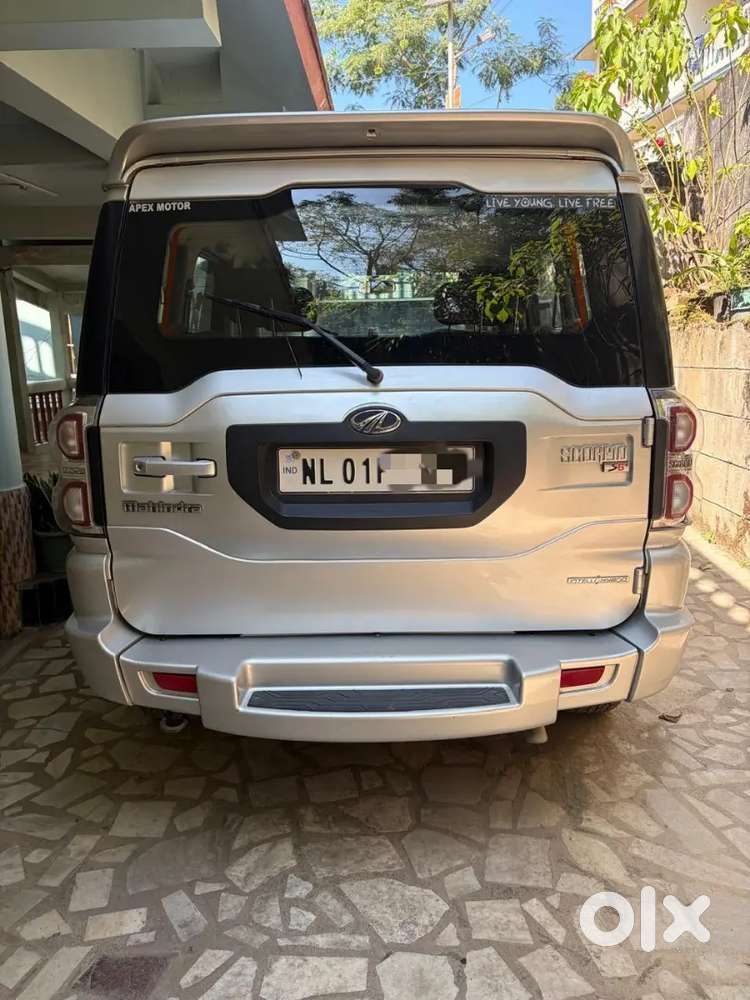 Mahindra Scorpio 2017 Diesel Manual