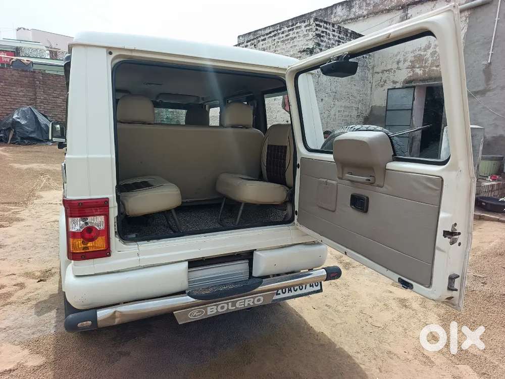 2014 Bolero Zlx 7 Seater Ac Top Varrient