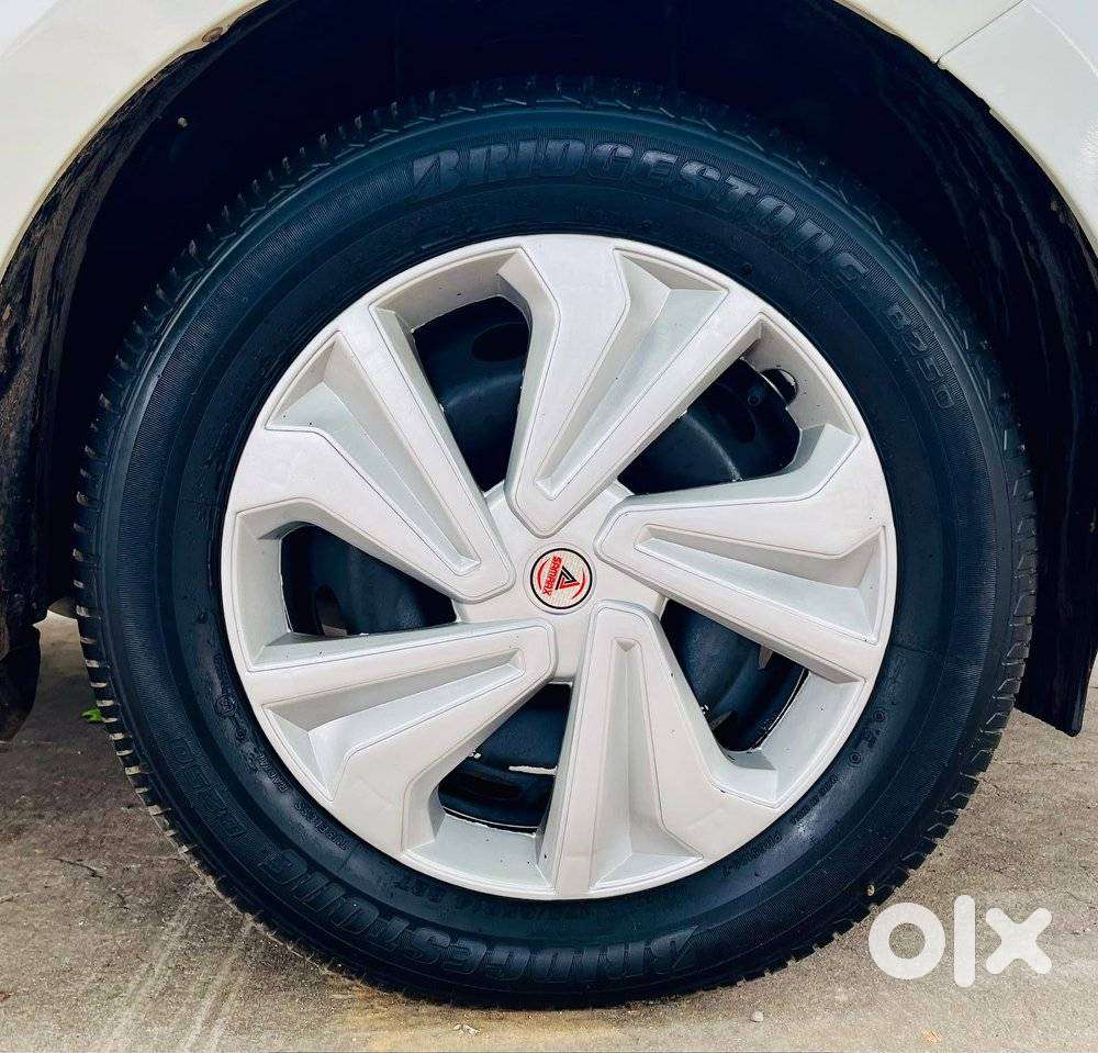 Tata Tiago Xe, 2020, Petrol