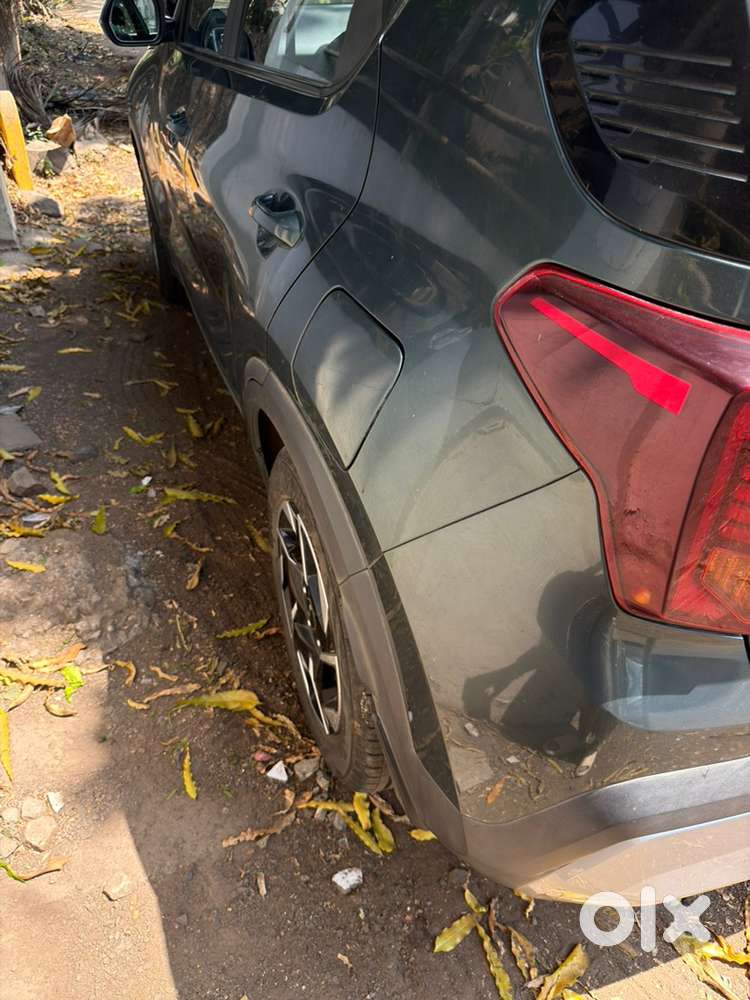 Kia Sonet 2024 Petrol Well Maintained