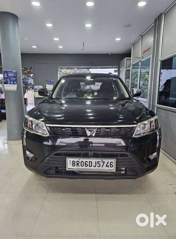 Mahindra Xuv300 W4, 2023, Petrol