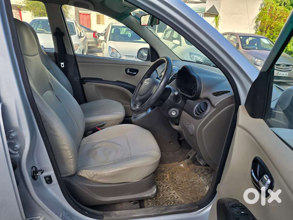 Hyundai I10 Sportz At, 2012, Petrol