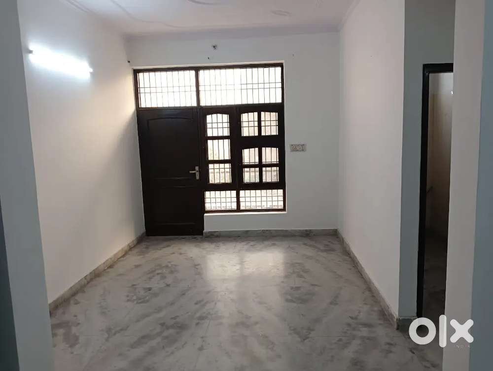 First floor for rent