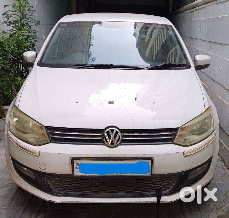 Volkswagen Polo 1.6 Highline Petrol 2012  48,000 Km Genuine  Excelle