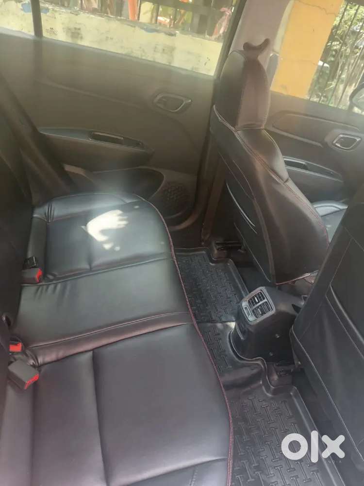 Hyundai Exter Sx Top Model With Sunroof.
2023(july) Model.petrol+cng