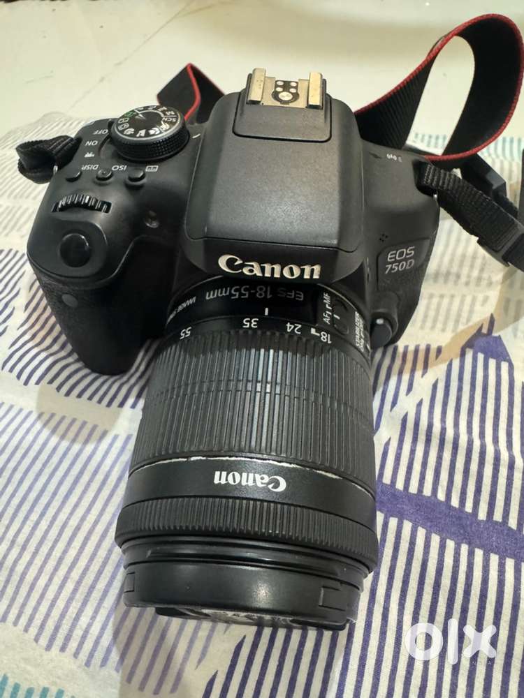 Canon EOS 750D